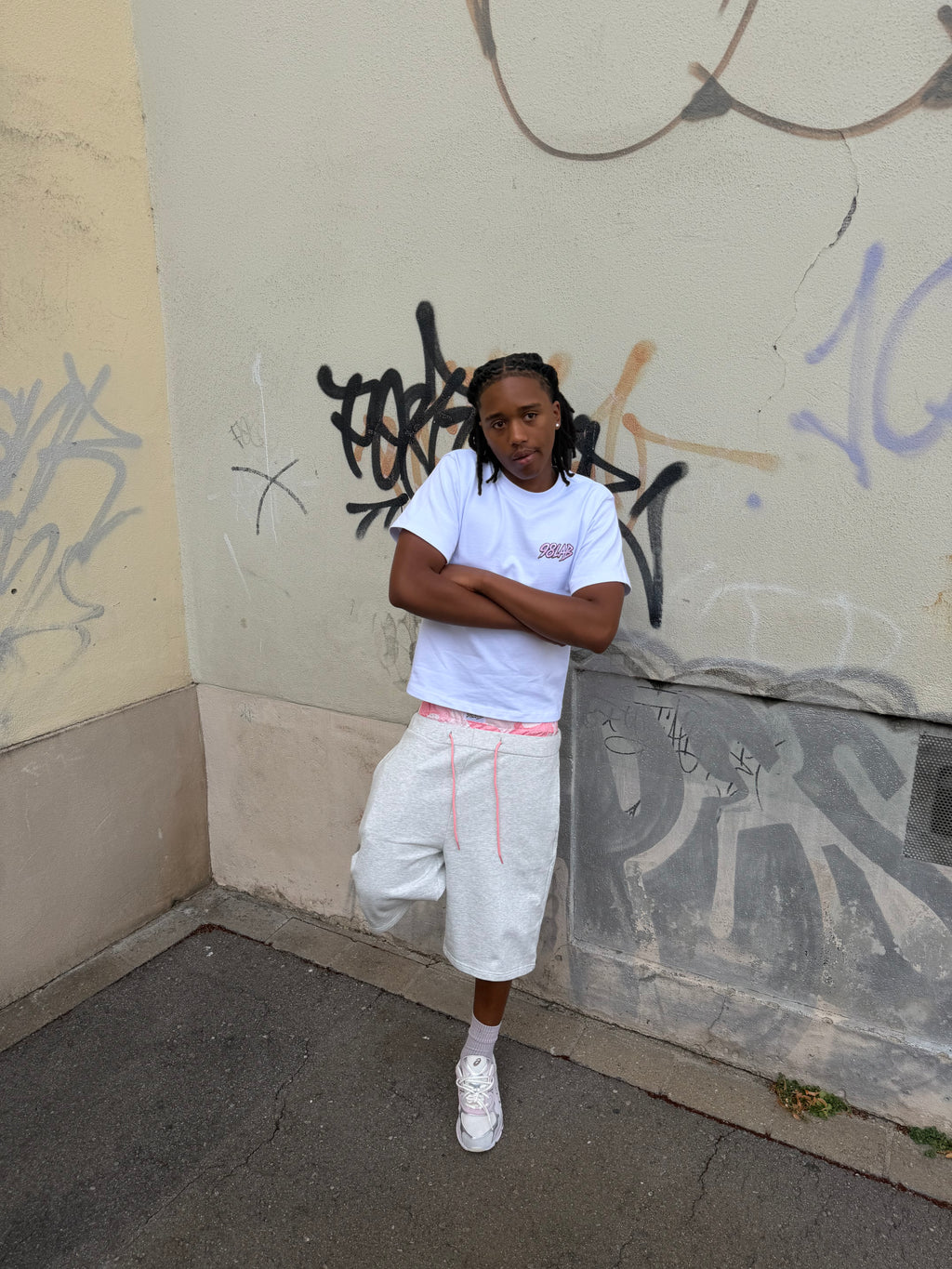 98LAB WHITE/PINK CAMO GRAPHIC TEE